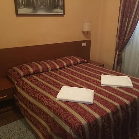 Roma Termini Inn Ngoại thất bức ảnh