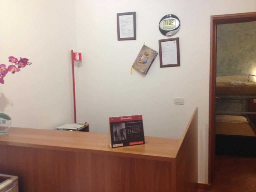 Roma Termini Inn Ngoại thất bức ảnh