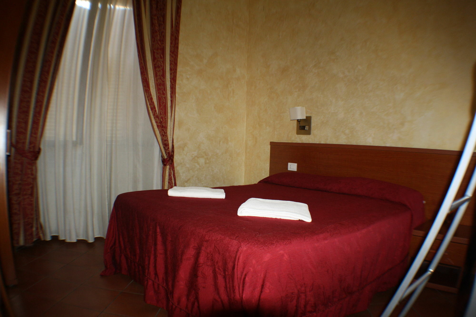 Roma Termini Inn Ngoại thất bức ảnh