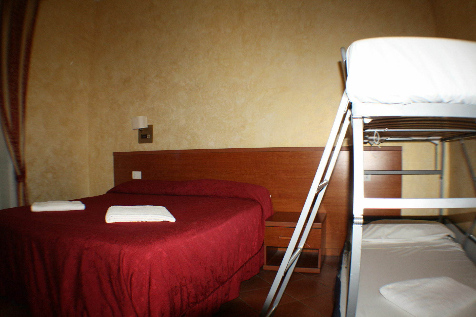Roma Termini Inn Ngoại thất bức ảnh