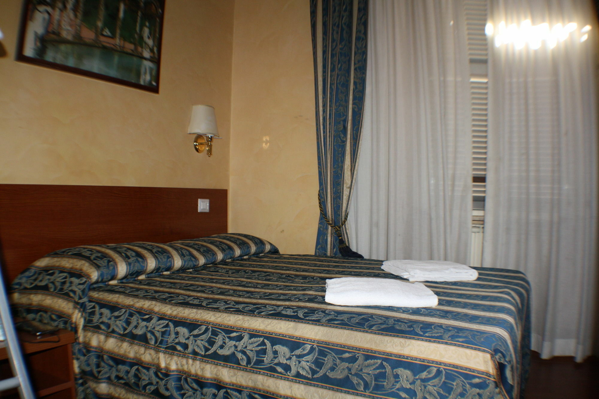Roma Termini Inn Ngoại thất bức ảnh