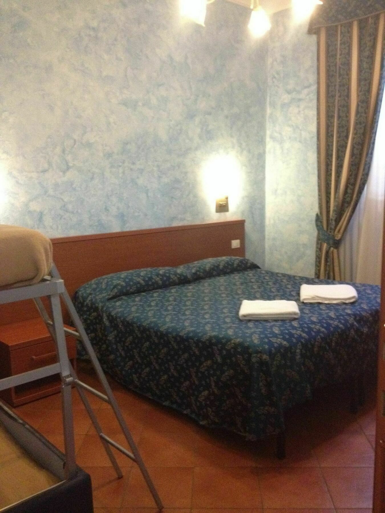 Roma Termini Inn Ngoại thất bức ảnh